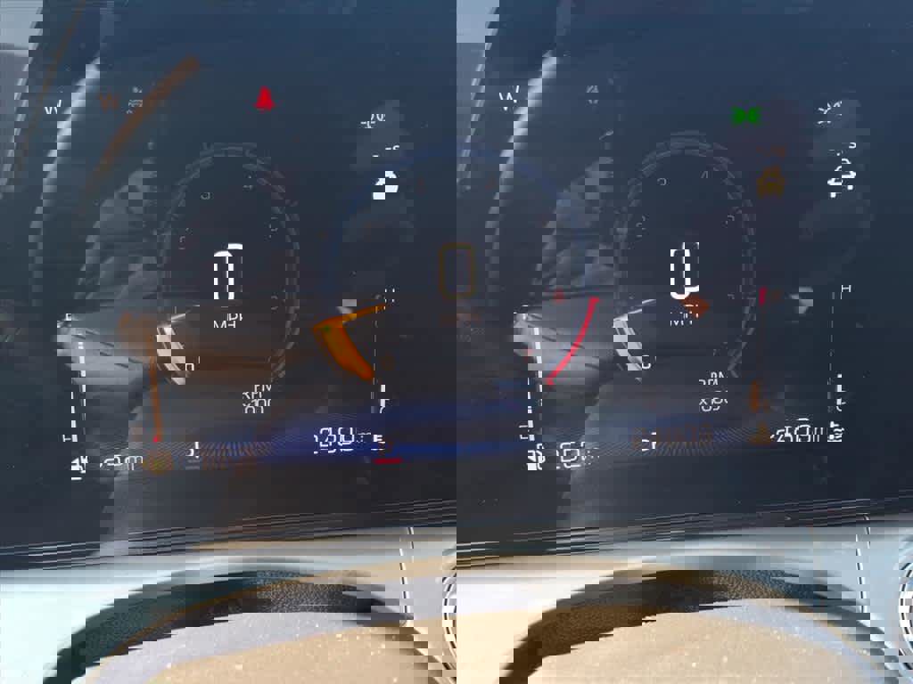 Used 2024 Chevrolet Trax LT w/ Driver Confidence Package image 25