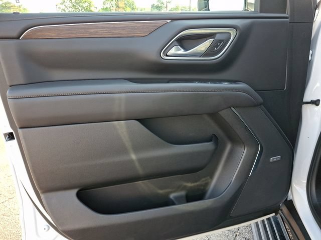 Certified 2023 Chevrolet Suburban High Country AWD/4WD image 14