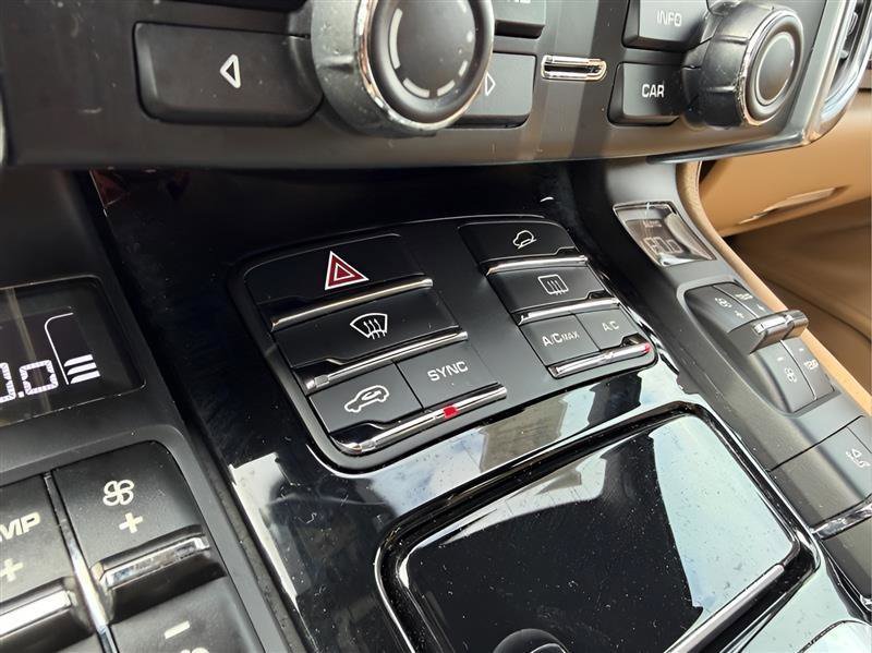 Used 2016 Porsche Cayenne image 47