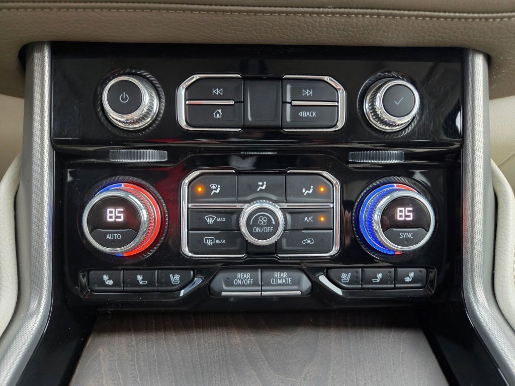 Used 2022 GMC Yukon XL Denali image 23