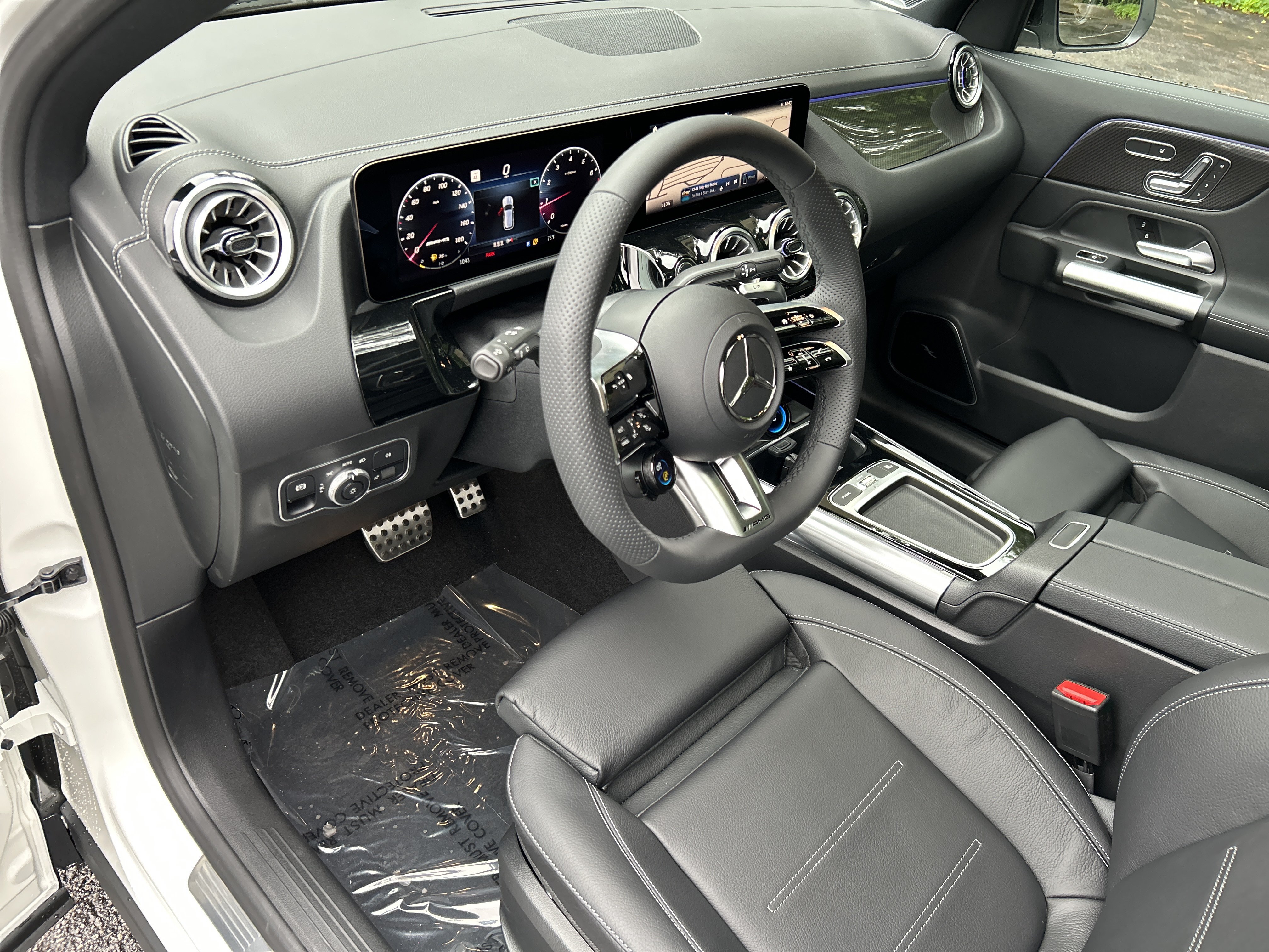 New 2026 Mercedes-Benz GLA 35 AMG 4MATIC image 17