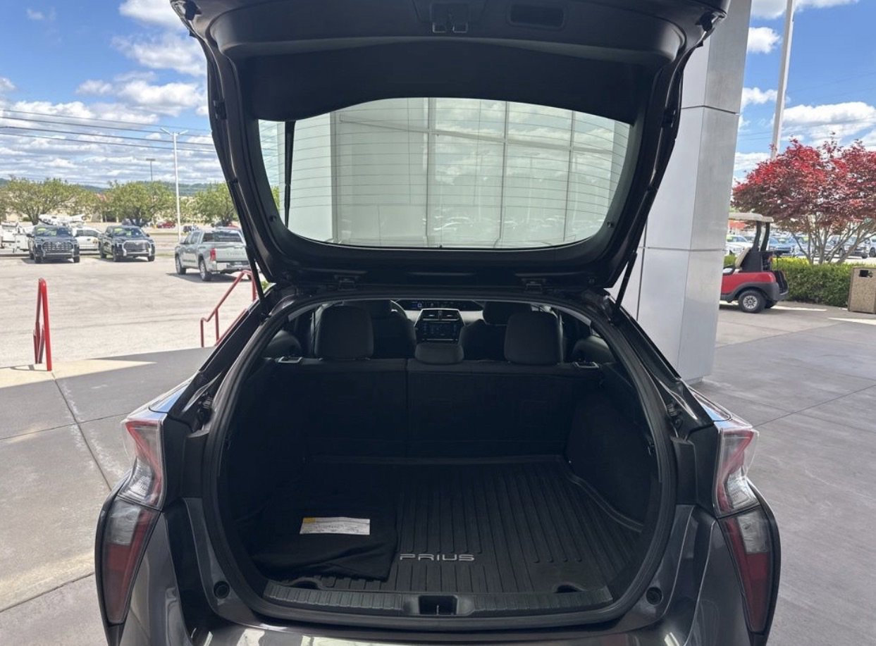 Used 2016 Toyota Prius Two FWD image 12