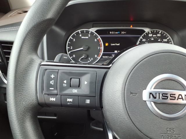 Used 2021 Nissan Rogue SV image 9