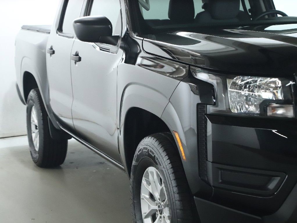 Certified 2025 Nissan Frontier S image 9