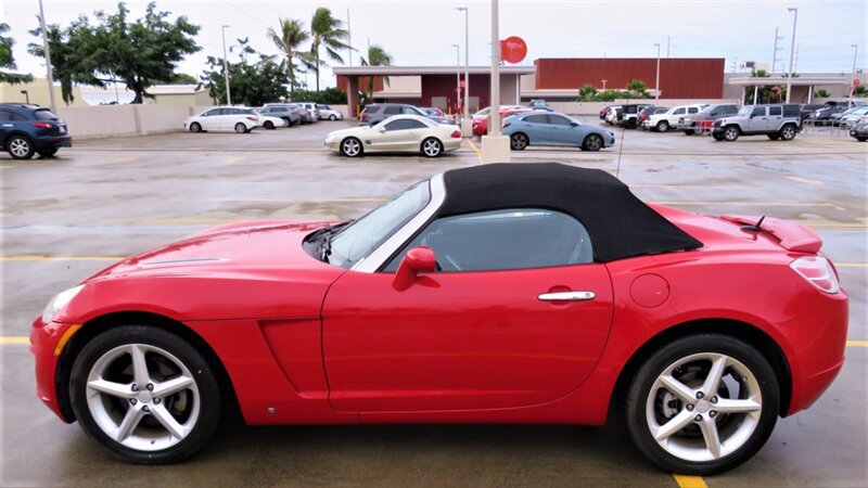 Used 2008 Saturn Sky RWD image 2