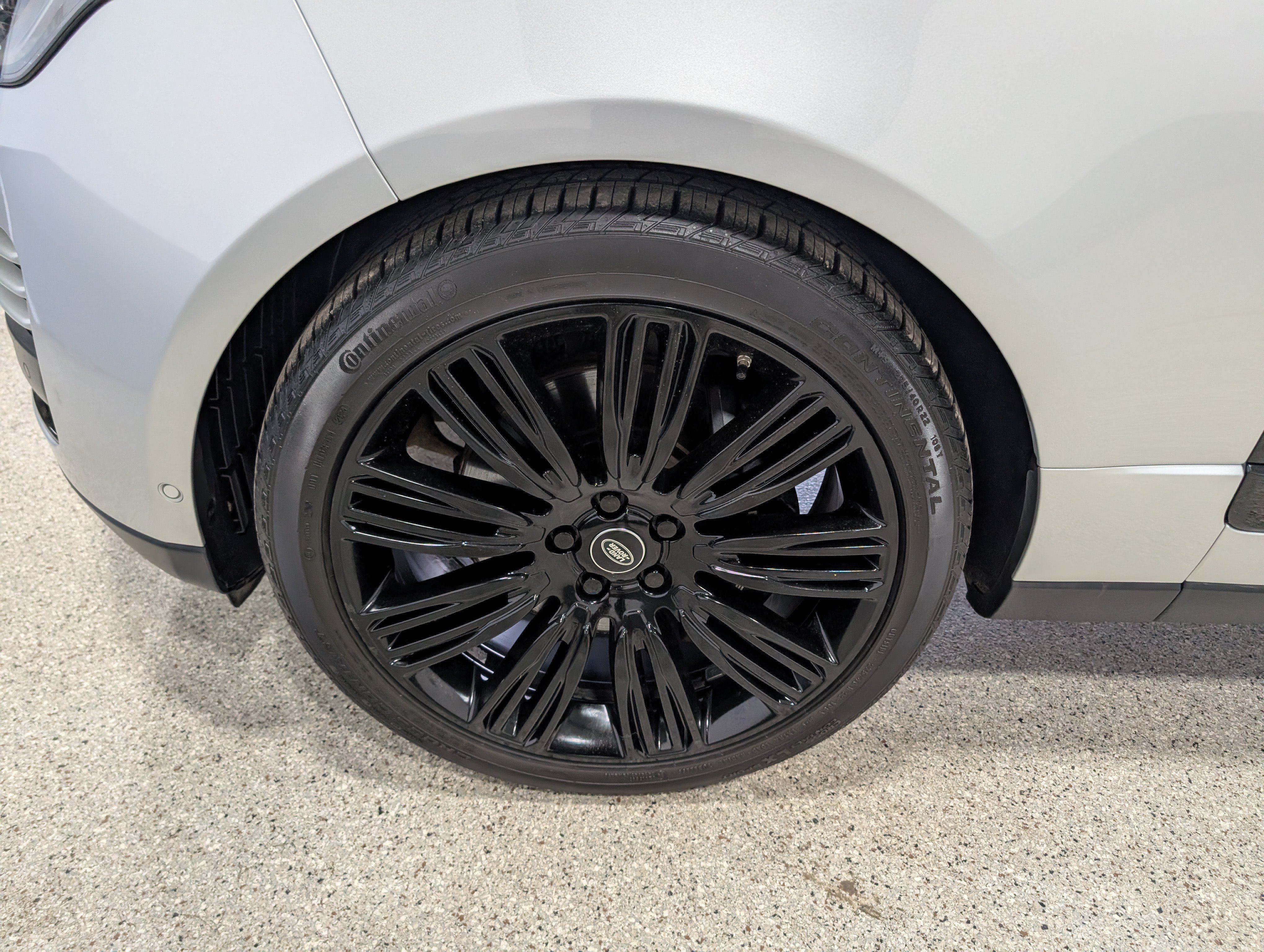 Used 2019 Land Rover Range Rover Long Wheelbase Supercharged AWD/4WD image 8