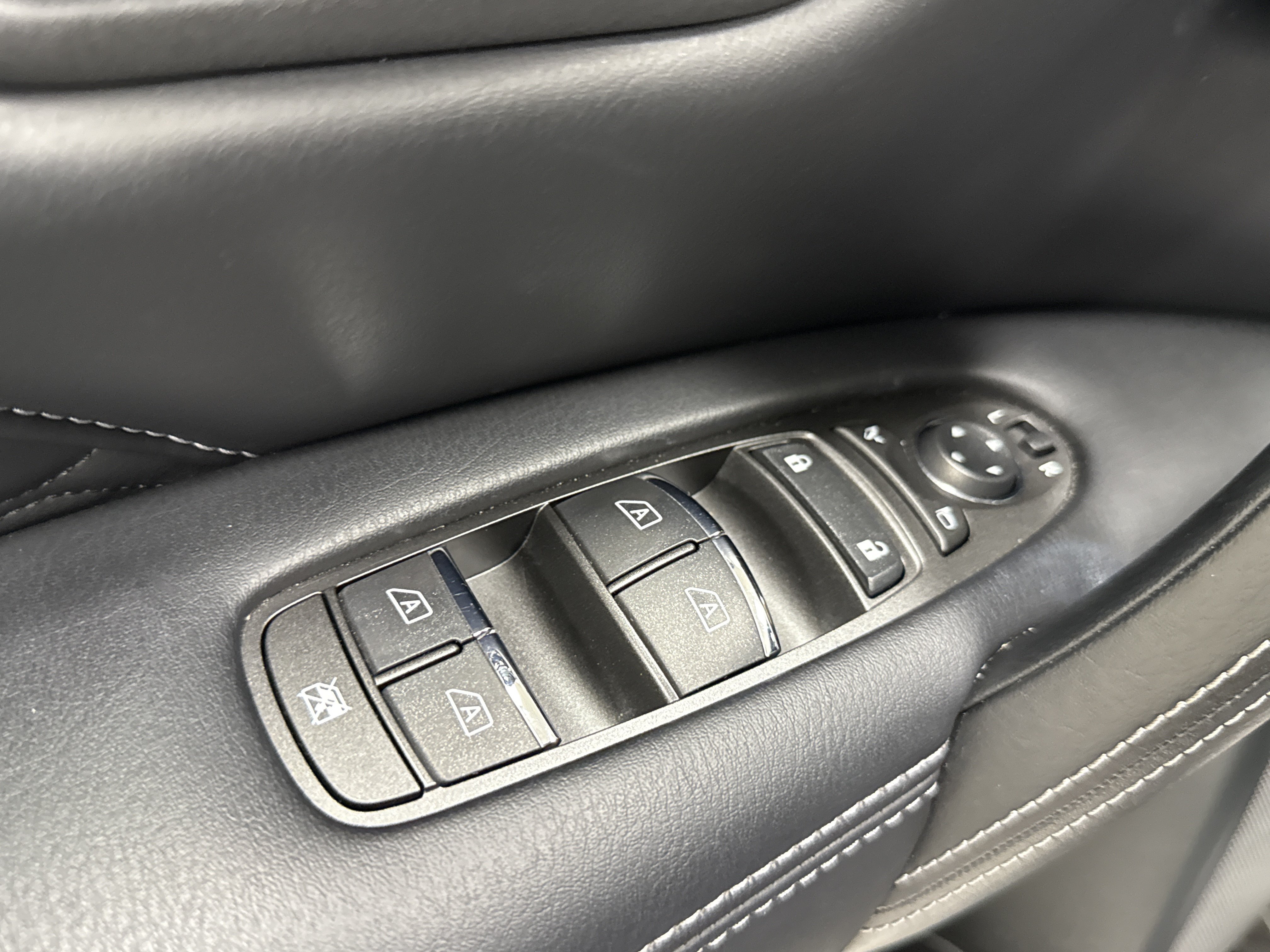 Certified 2024 INFINITI QX80 Sensory AWD/4WD image 10