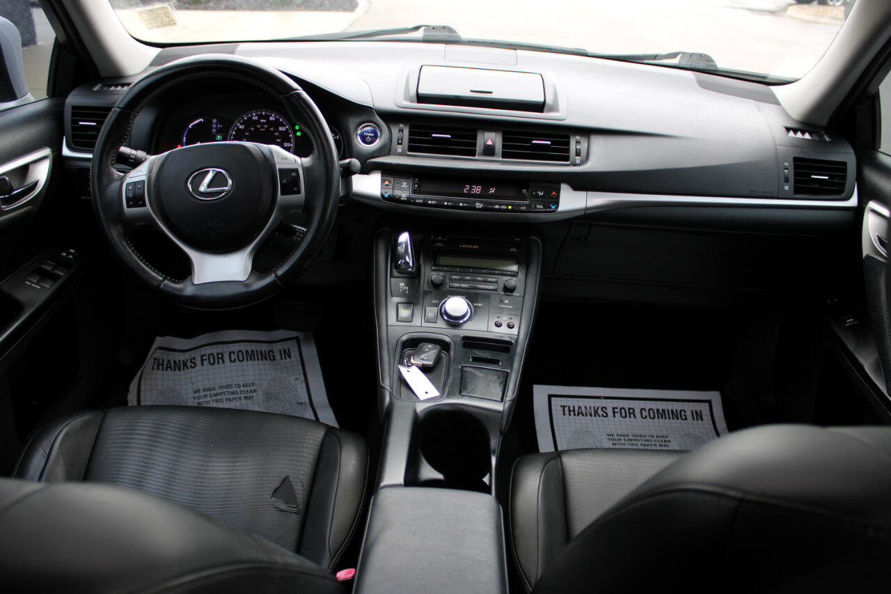 Used 2012 Lexus CT 200h Premium image 15