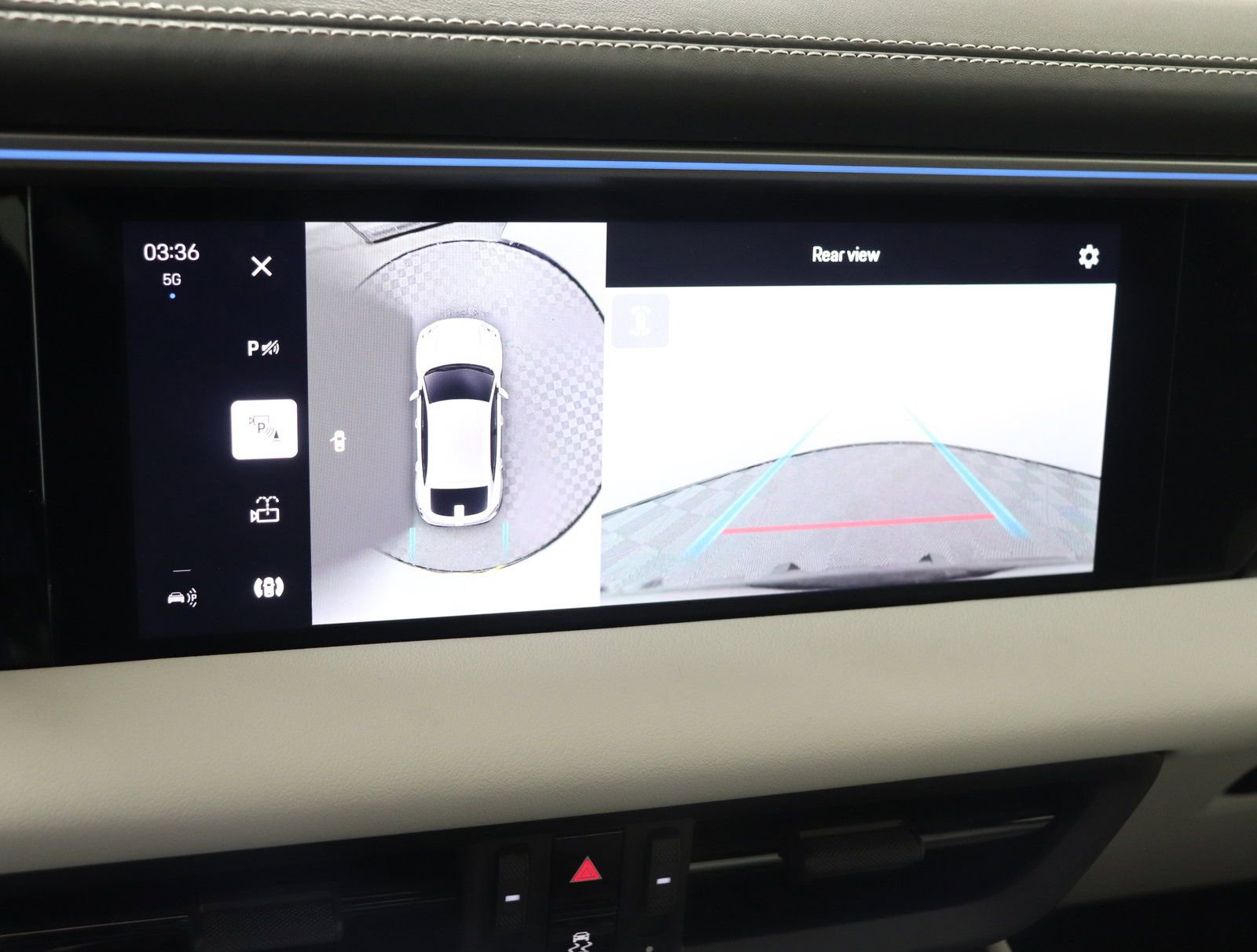 Used 2025 Porsche Macan 4S Electric image 34