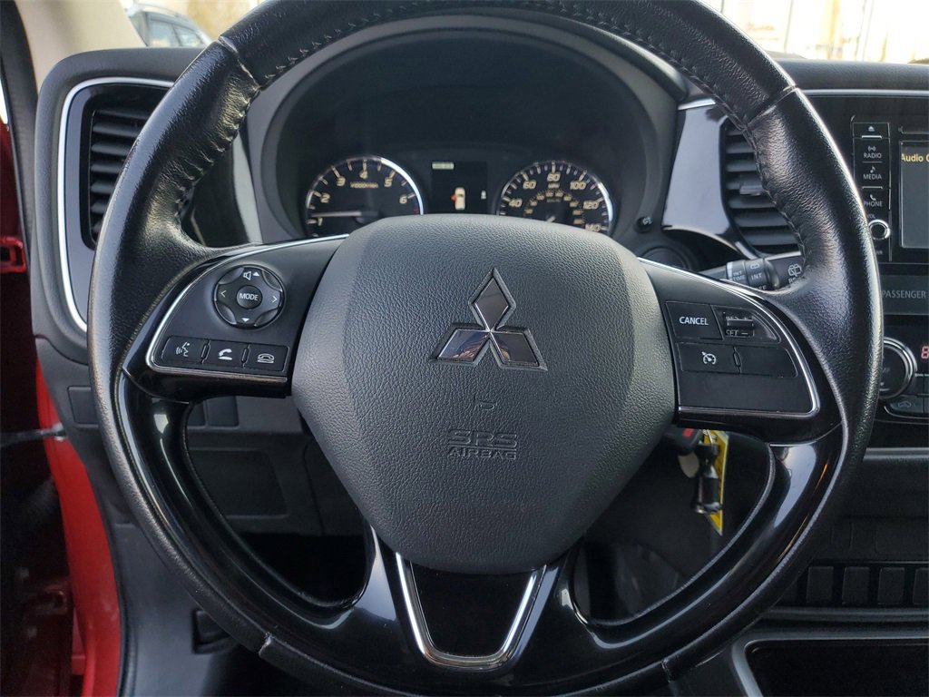 Used 2017 Mitsubishi Outlander ES image 14