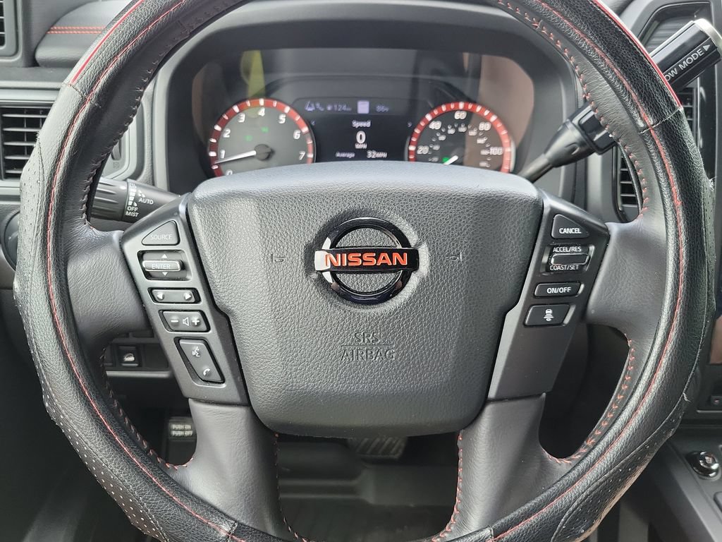 Used 2021 Nissan Titan PRO-4X w/ Pro-4x Convenience Package AWD/4WD image 25
