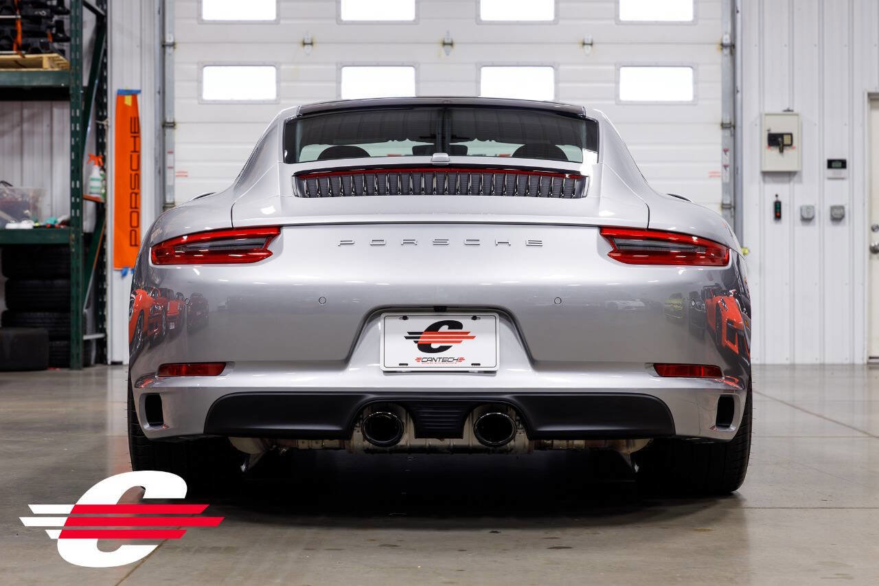 Used 2018 Porsche 911 Carrera image 4