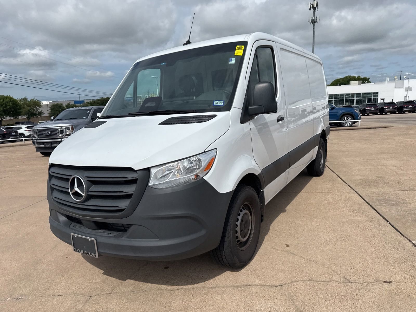 Used 2025 Mercedes-Benz Sprinter 2500 image 6