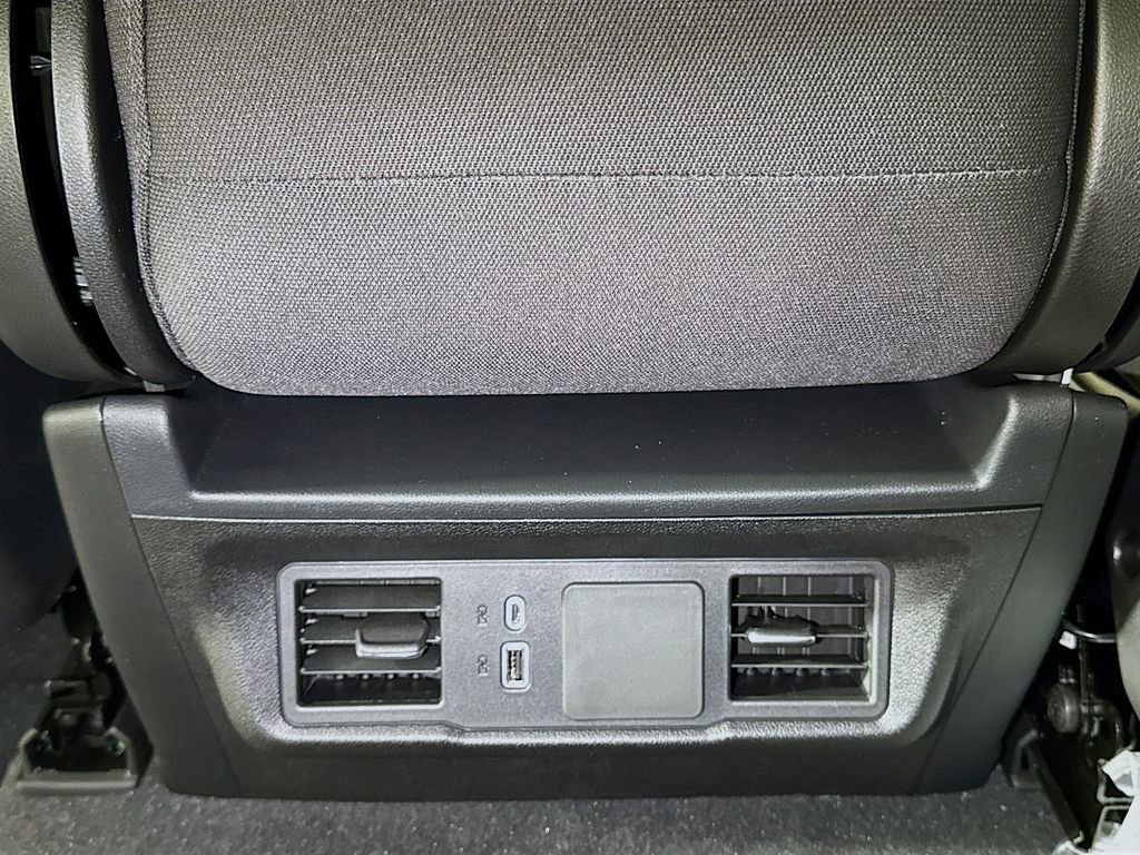 New 2026 Chevrolet Silverado 2500 Custom w/ Custom Value Package AWD/4WD image 14