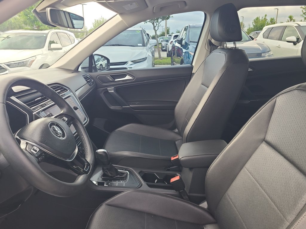 Used 2020 Volkswagen Tiguan SEL FWD image 21