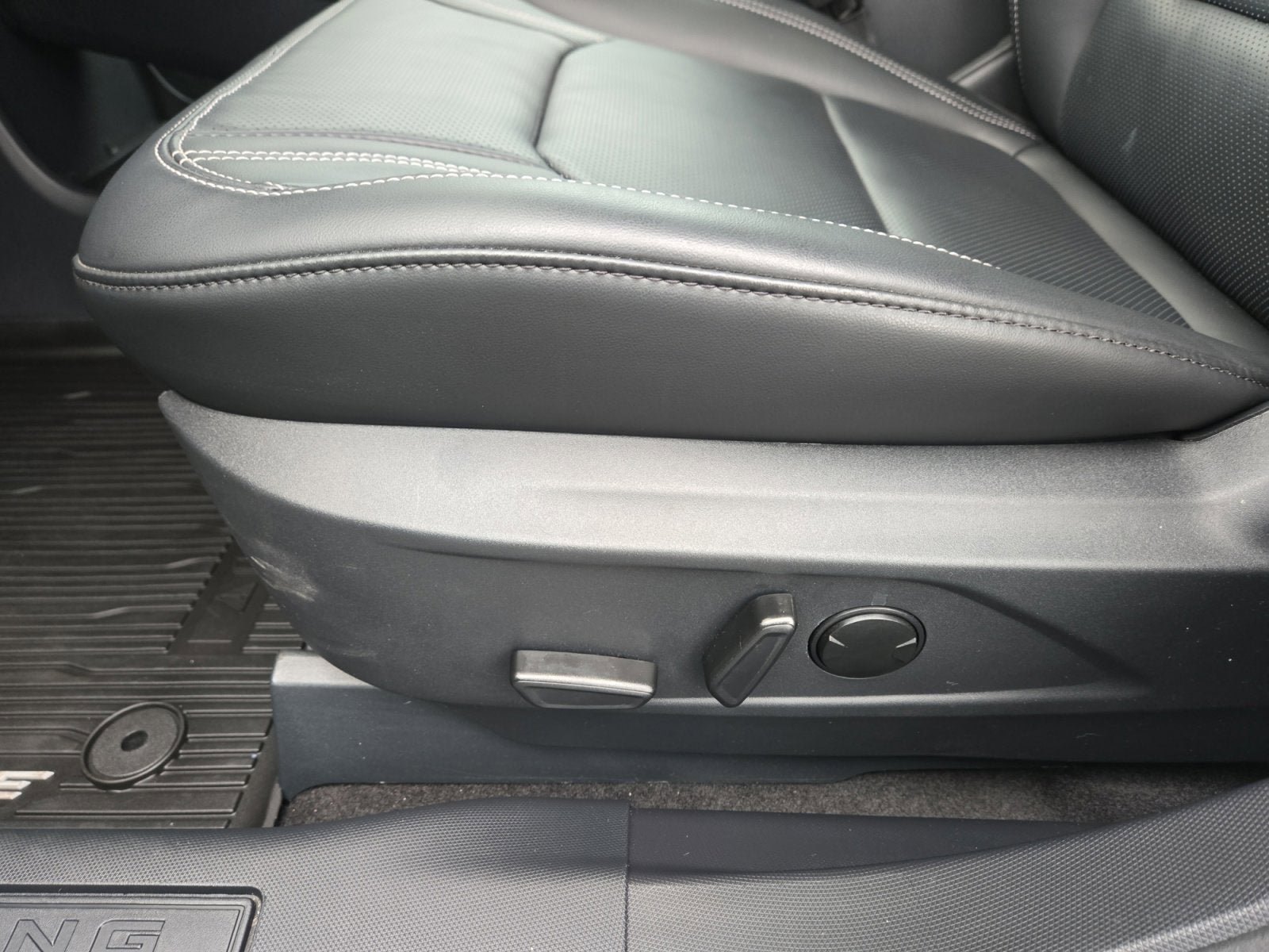 Certified 2025 Ford Mustang Mach-E Premium w/ Interior Protection Package image 12