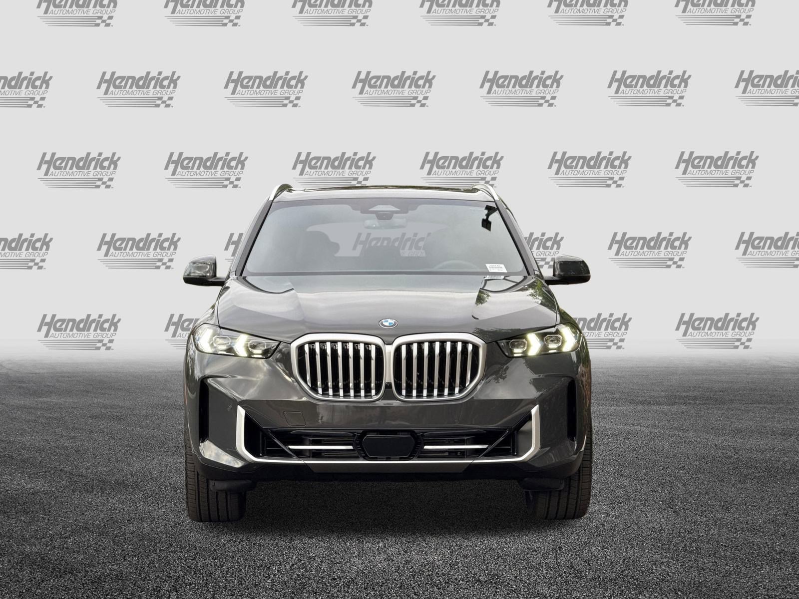 New 2026 BMW X5 xDrive40i w/ Premium Package image 3