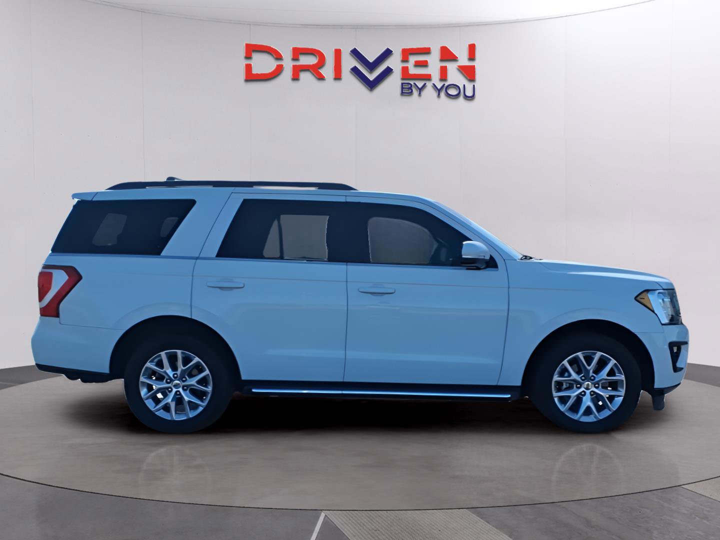 Used 2021 Ford Expedition XLT image 9