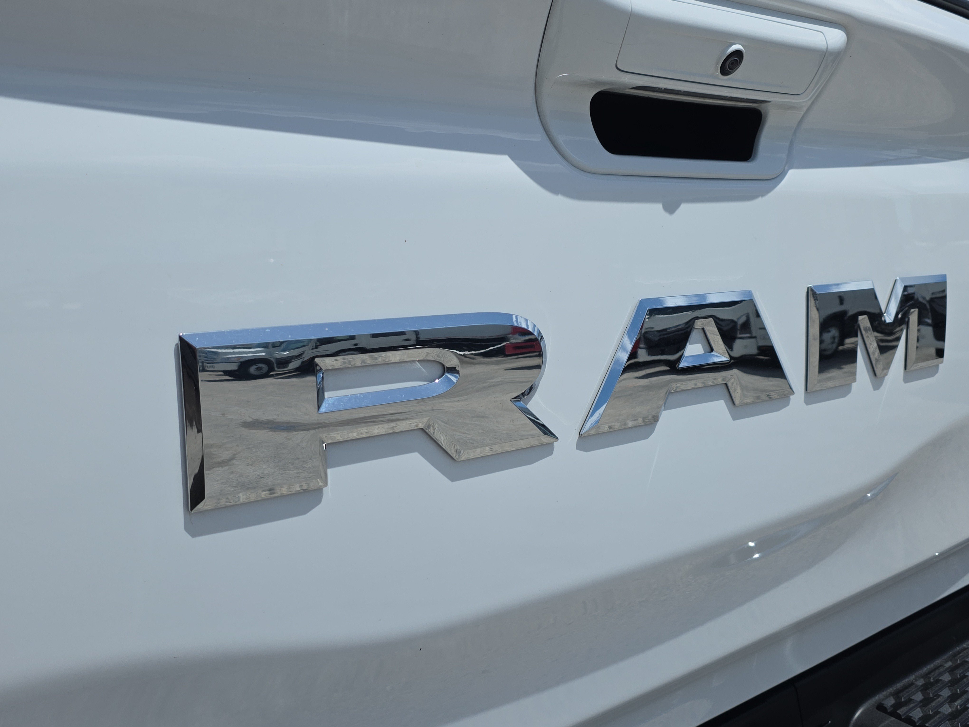 Used 2026 RAM 1500 Laramie AWD/4WD image 9