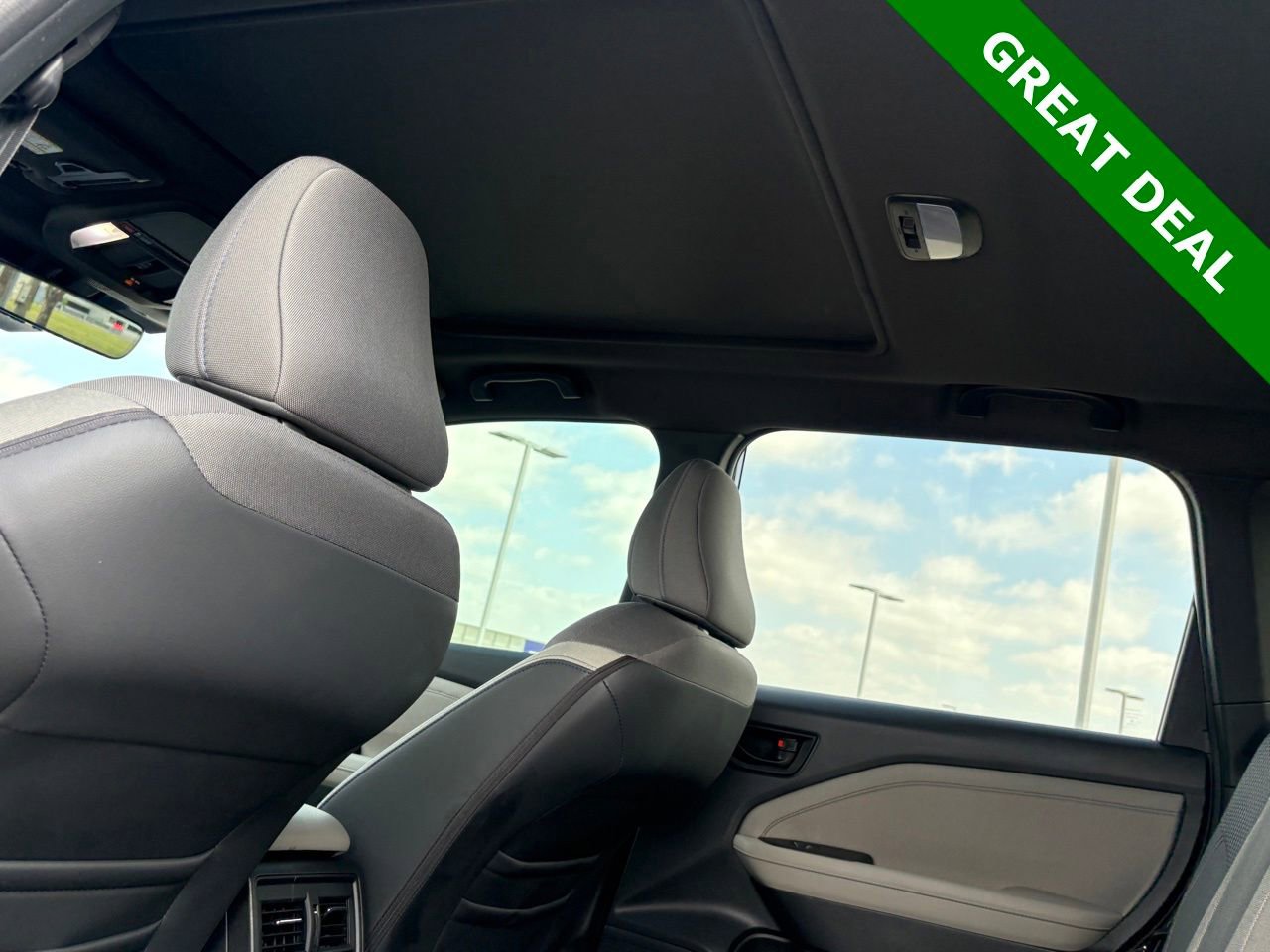 Used 2025 Subaru Forester Premium image 35