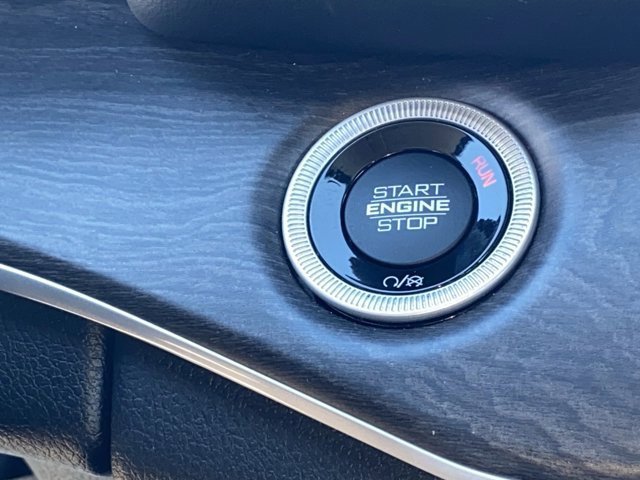 Used 2022 Jeep Grand Cherokee Limited 4xe w/ Luxury Tech Group II image 18