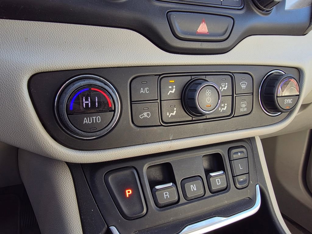 Used 2020 GMC Terrain Denali w/ Denali Premium Package image 18