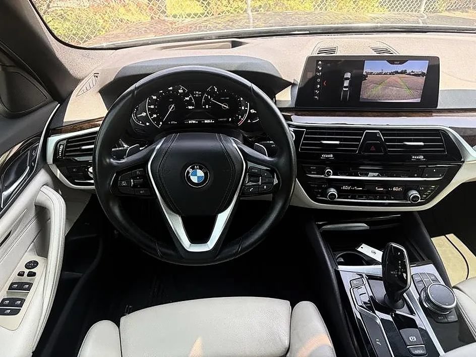 Used 2017 BMW 530i RWD image 39