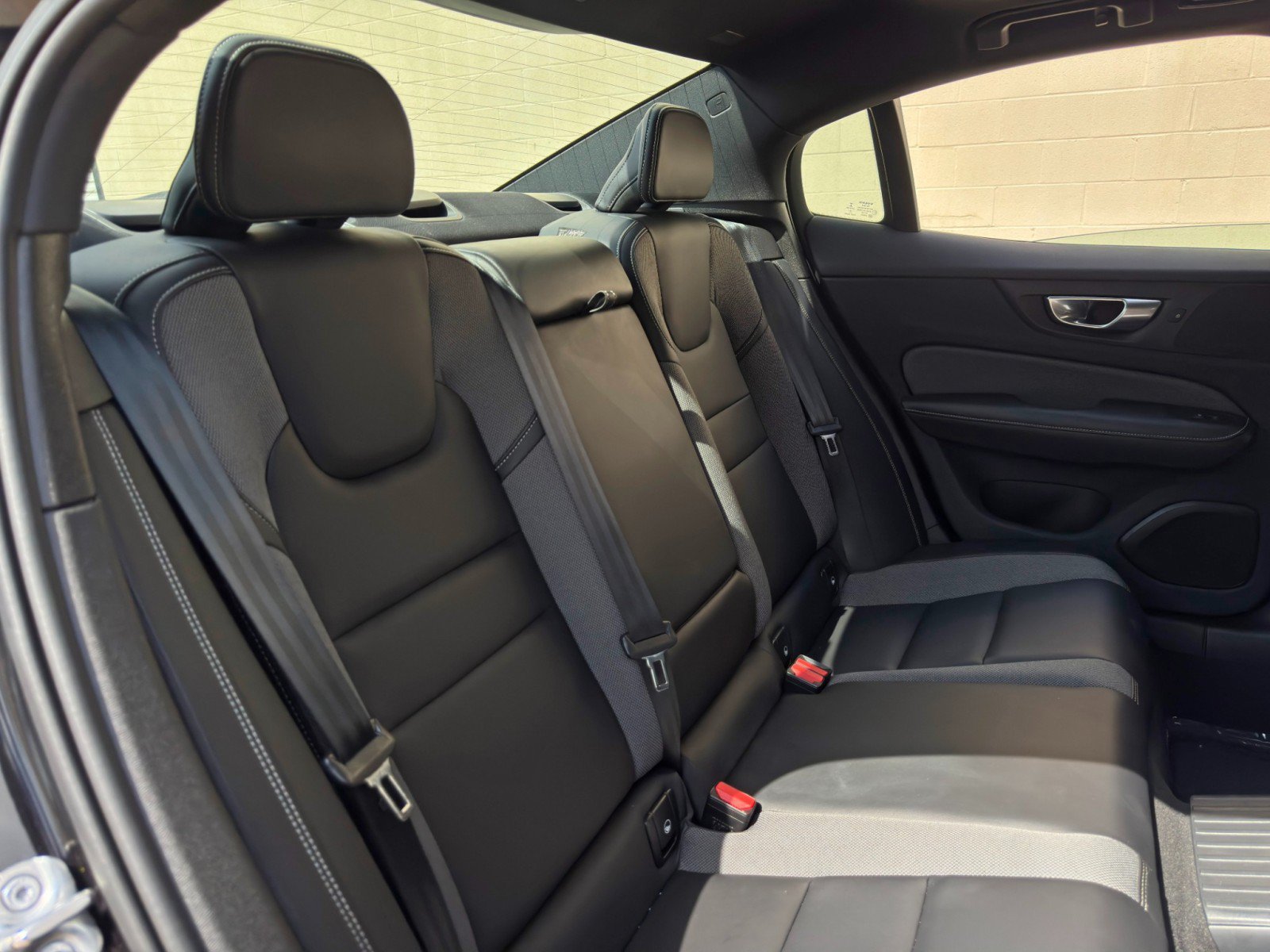 Used 2024 Volvo S60 T8 Plus AWD/4WD image 38