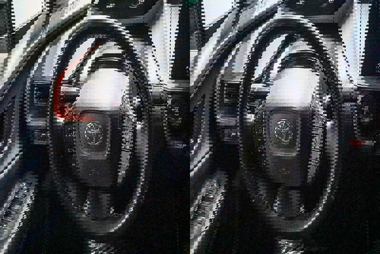 Used 2023 Toyota Prius Prime XSE Premium image 15