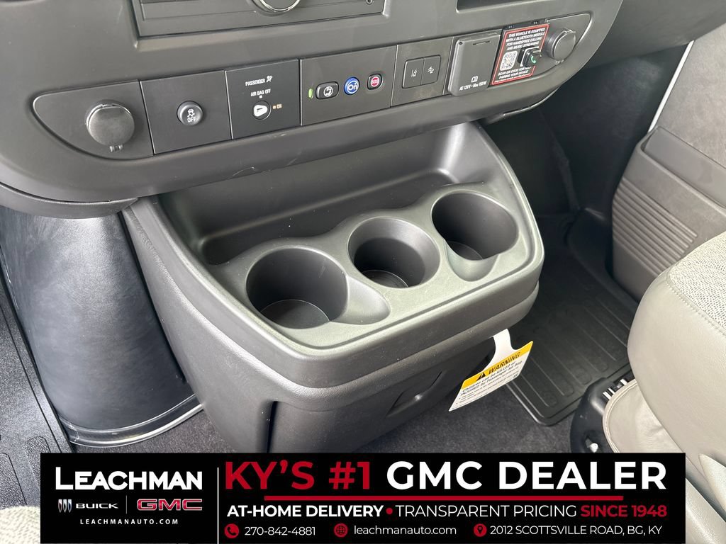 New 2026 GMC Savana 3500 LT w/ LT Preferred Equipment Group RWD image 17