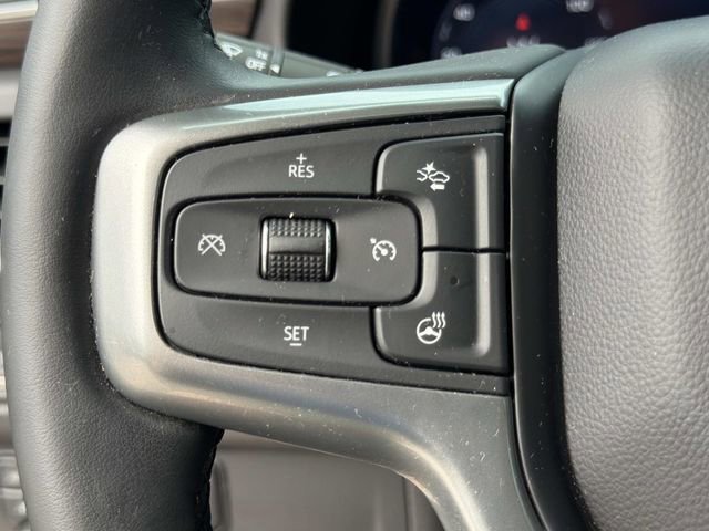 Used 2023 Chevrolet Tahoe Z71 w/ Luxury Package AWD/4WD image 29