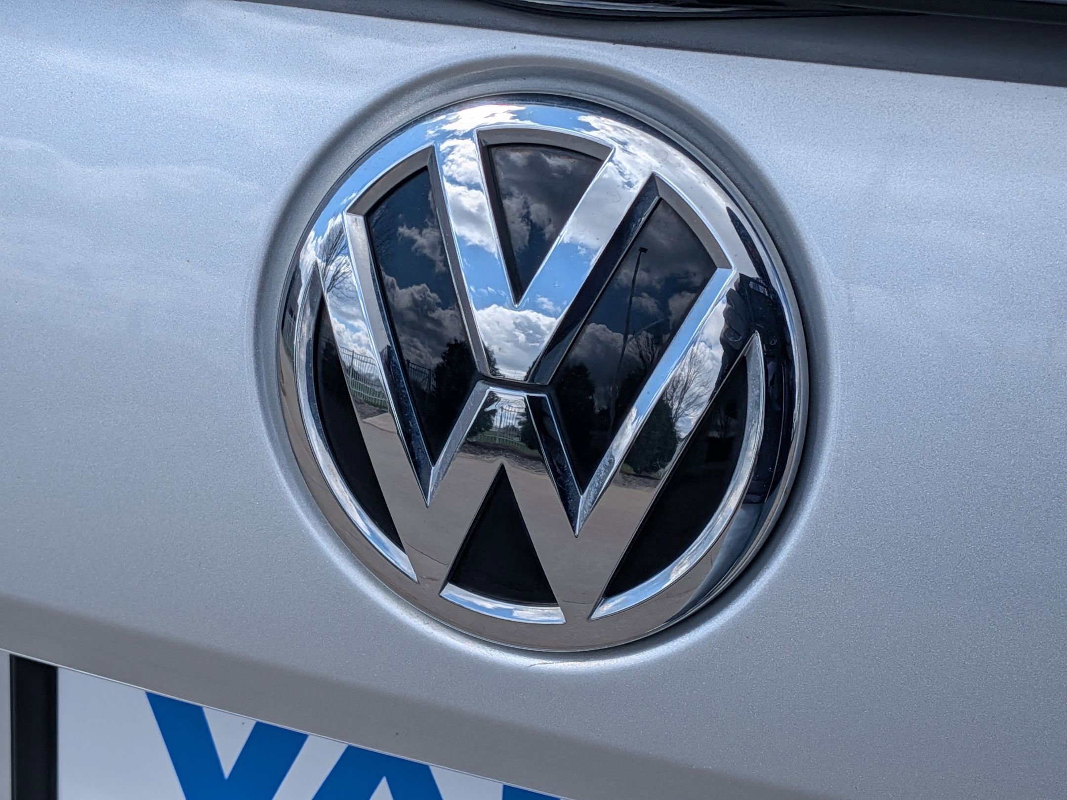 Used 2019 Volkswagen Passat 2.0T Wolfsburg w/ Wheels & Sunroof Package image 27