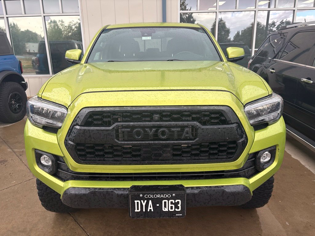 Used 2023 Toyota Tacoma TRD Off-Road w/ TRD Premium Off Road Package AWD/4WD image 2