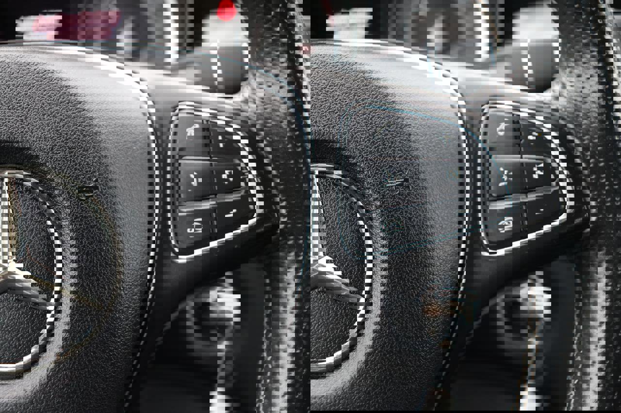 Used 2015 Mercedes-Benz CLA 250 image 38