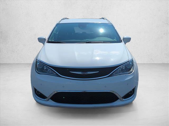 Used 2019 Chrysler Pacifica Touring-L Plus w/ Advanced Safetytec Group FWD image 2