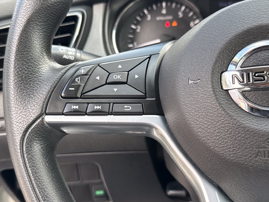 Used 2017 Nissan Rogue Sport SV FWD image 15