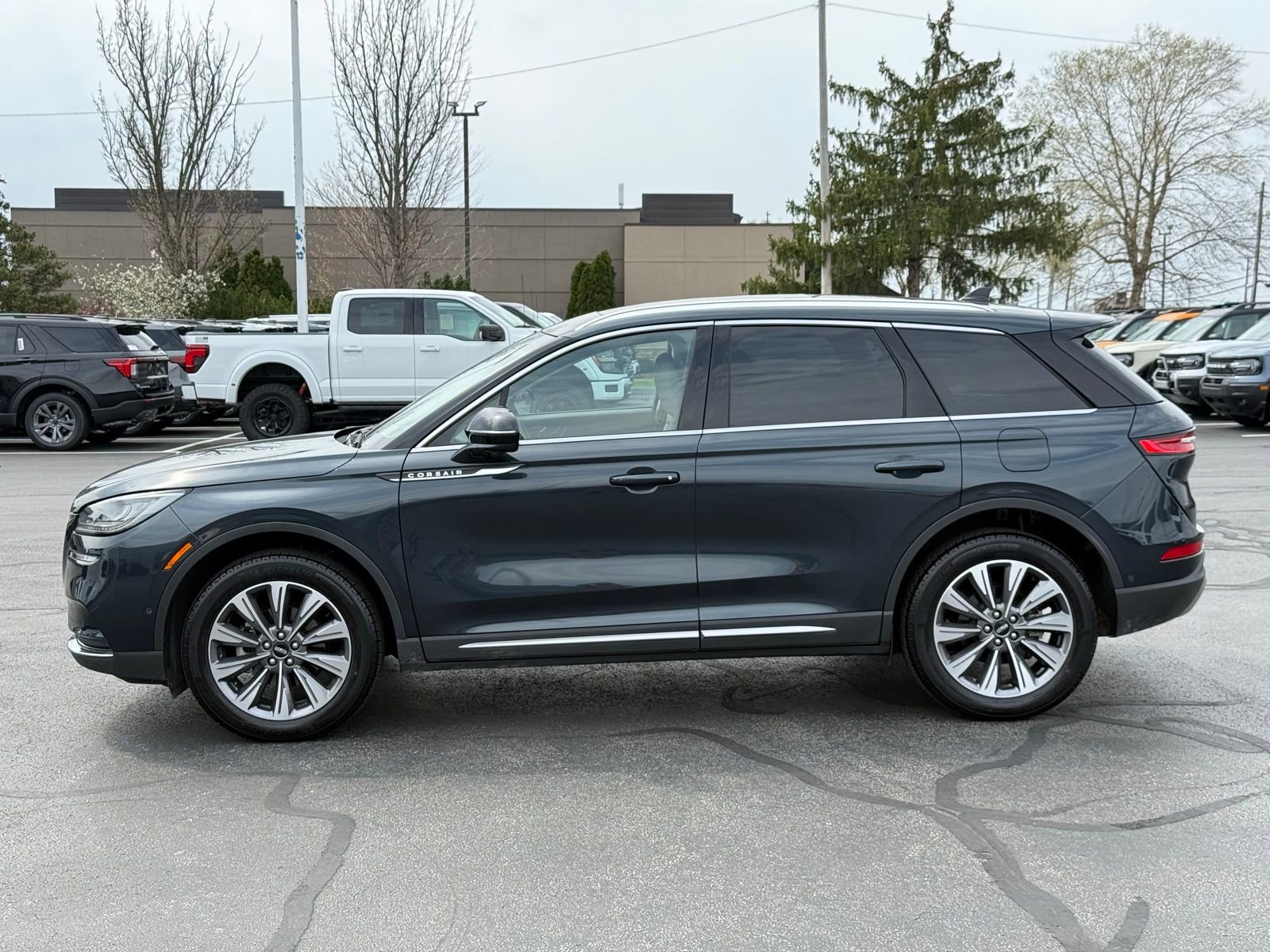 Used 2022 Lincoln Corsair Reserve w/ Equipment Group 201A image 6