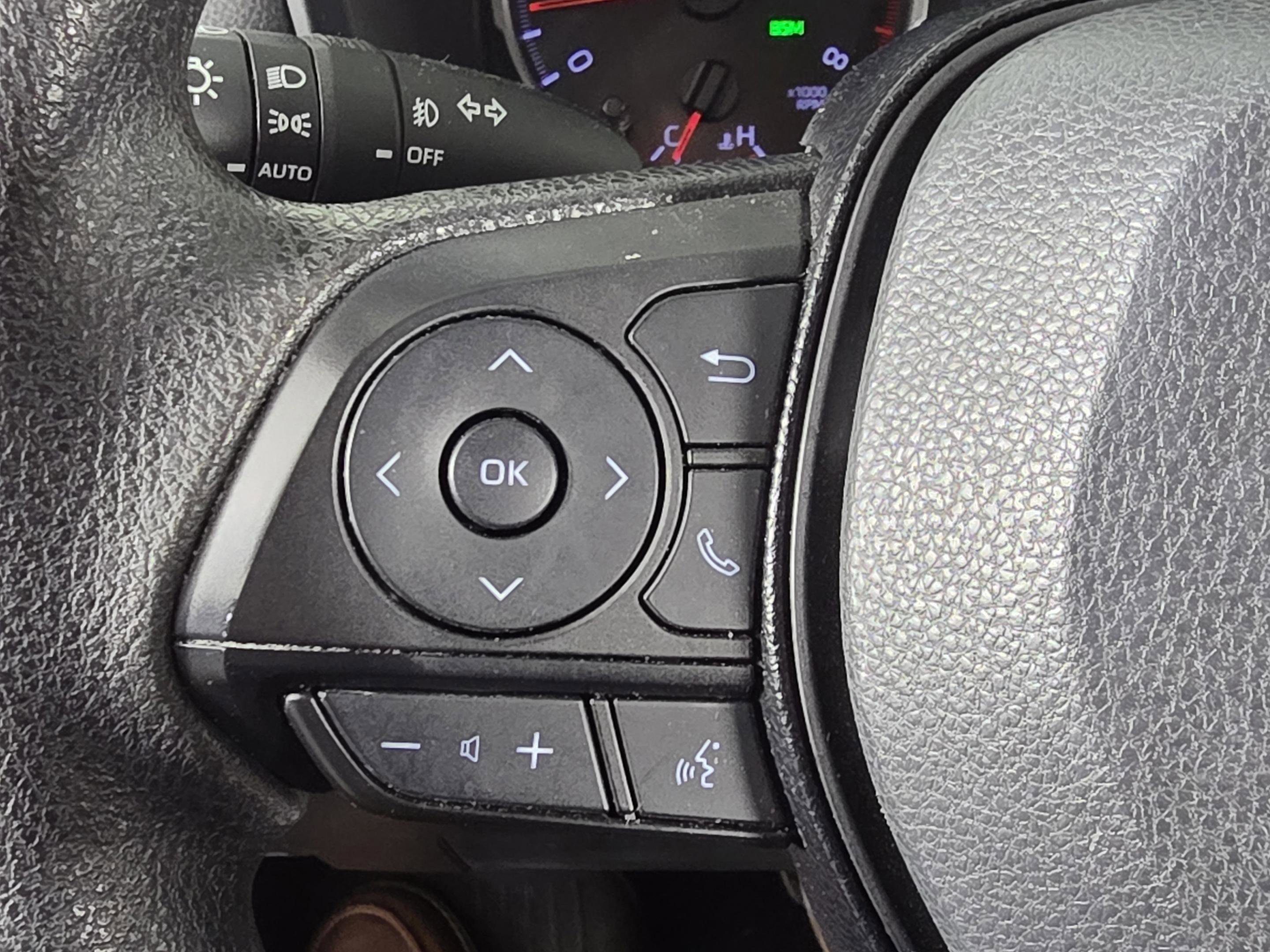 Used 2021 Toyota RAV4 XLE image 15