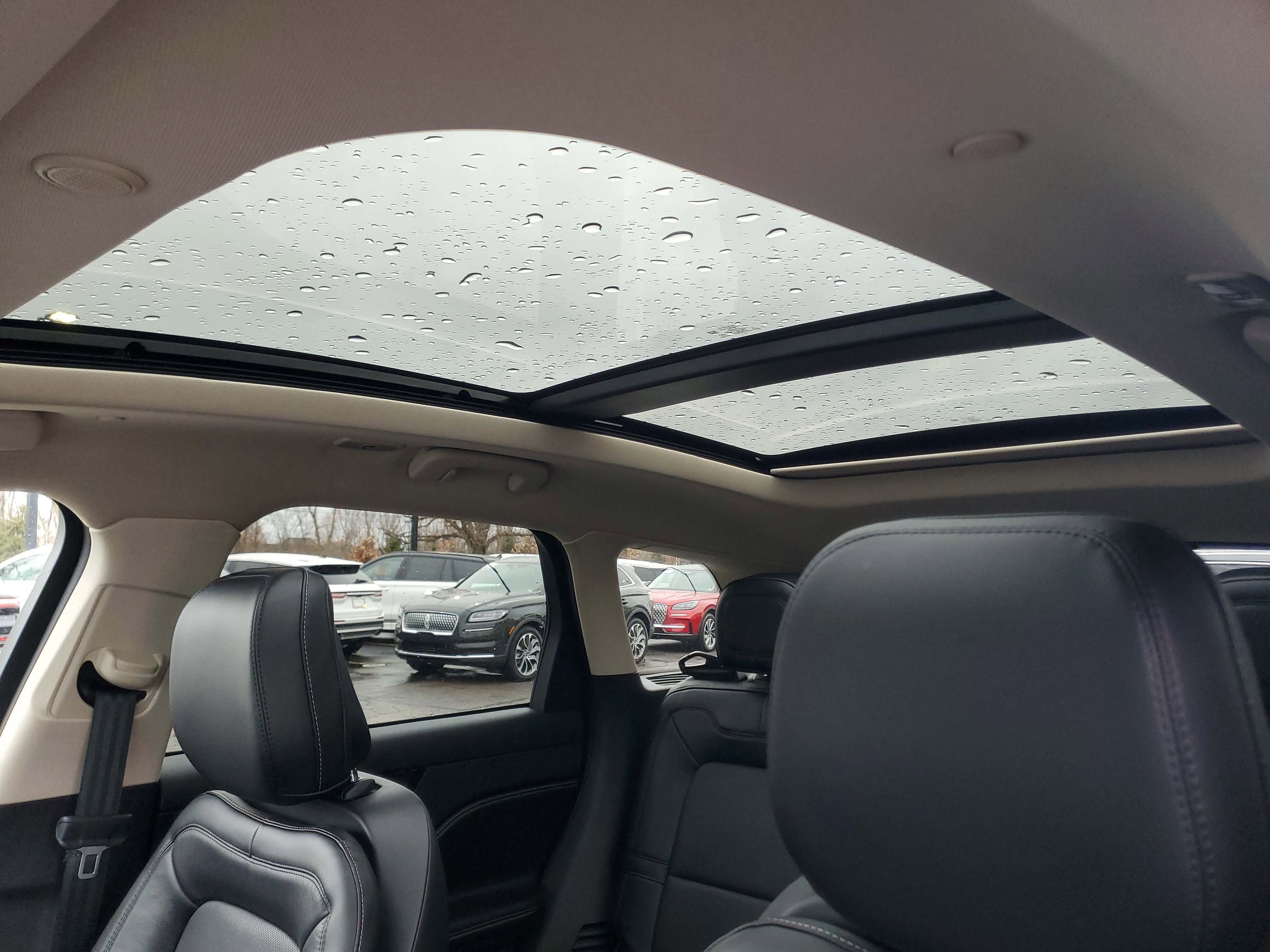 Certified 2023 Lincoln Corsair Reserve w/ Equipment Group 202A image 11