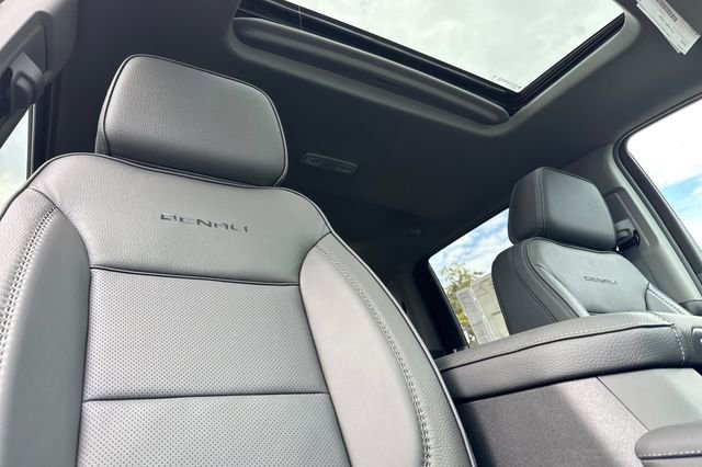 New 2026 GMC Sierra 2500 Denali w/ Denali Reserve Package image 18