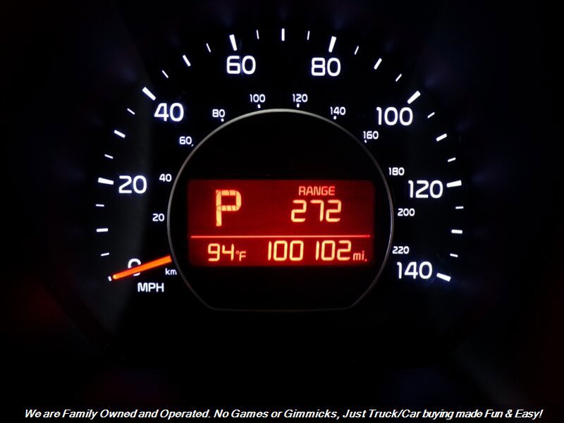 Used 2015 Kia Soul + FWD image 12