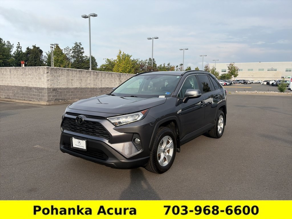 Used 2021 Toyota RAV4 XLE AWD/4WD image 3