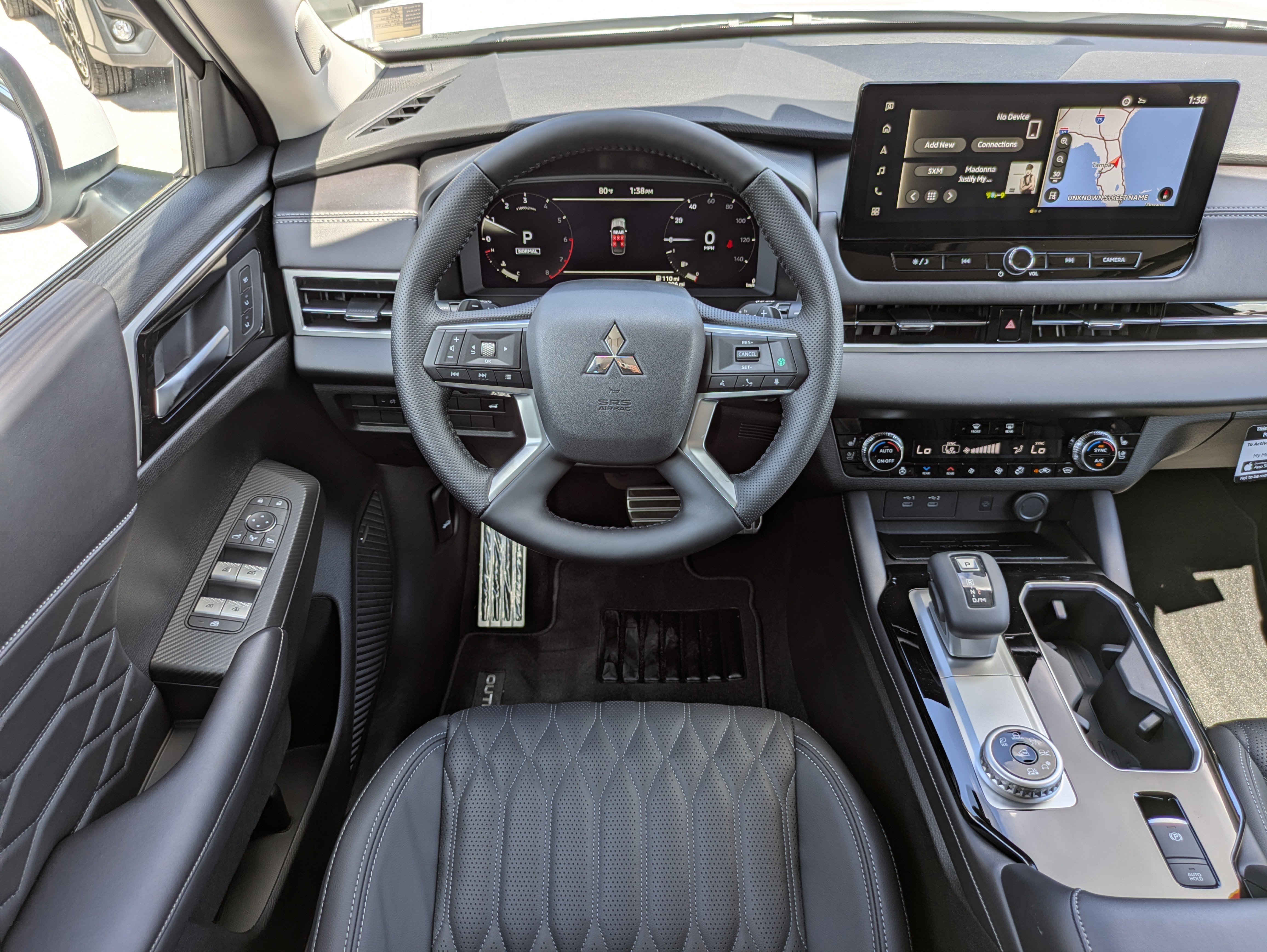 New 2025 Mitsubishi Outlander SEL image 15