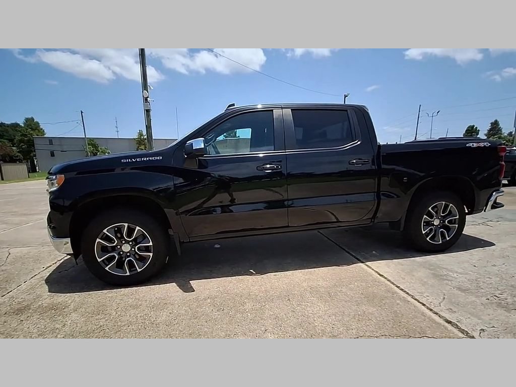Used 2023 Chevrolet Silverado 1500 LT AWD/4WD image 48