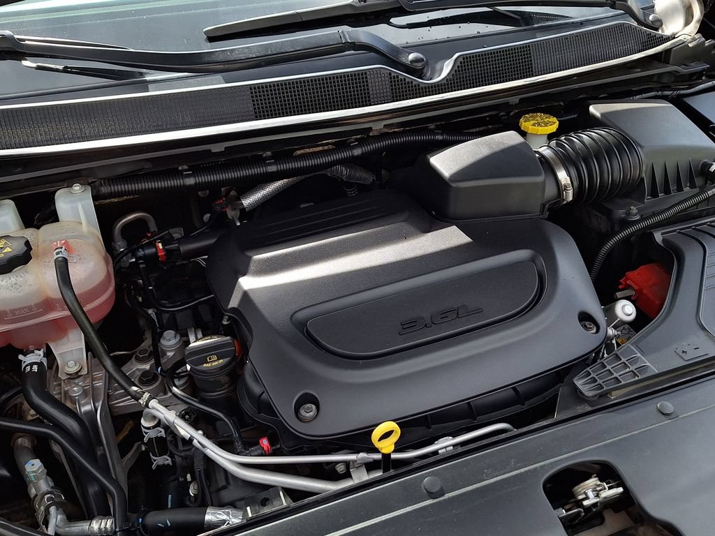 Used 2022 Chrysler Pacifica Touring-L FWD image 30