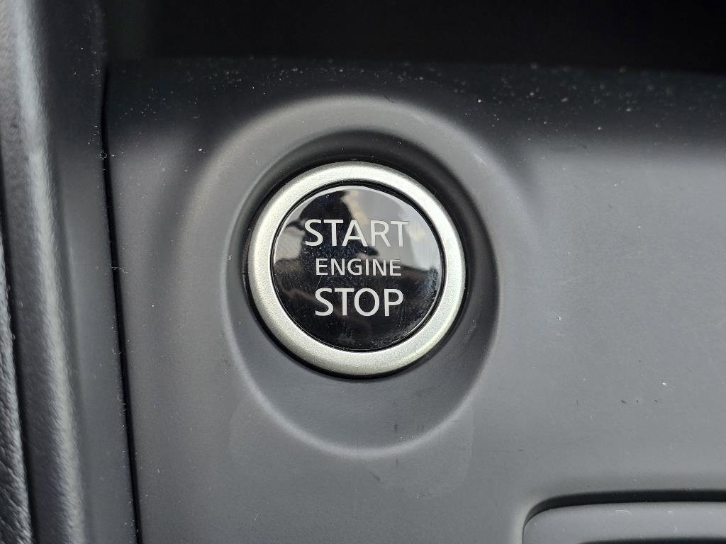 New 2025 Nissan Kicks Play S image 21