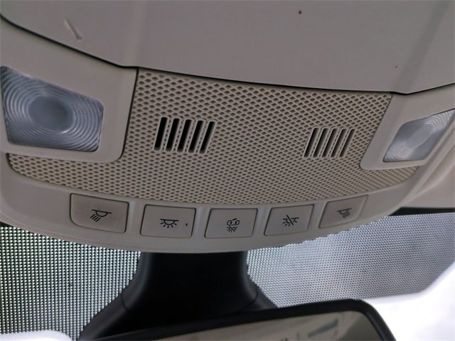 Used 2019 Ford Edge Titanium image 23