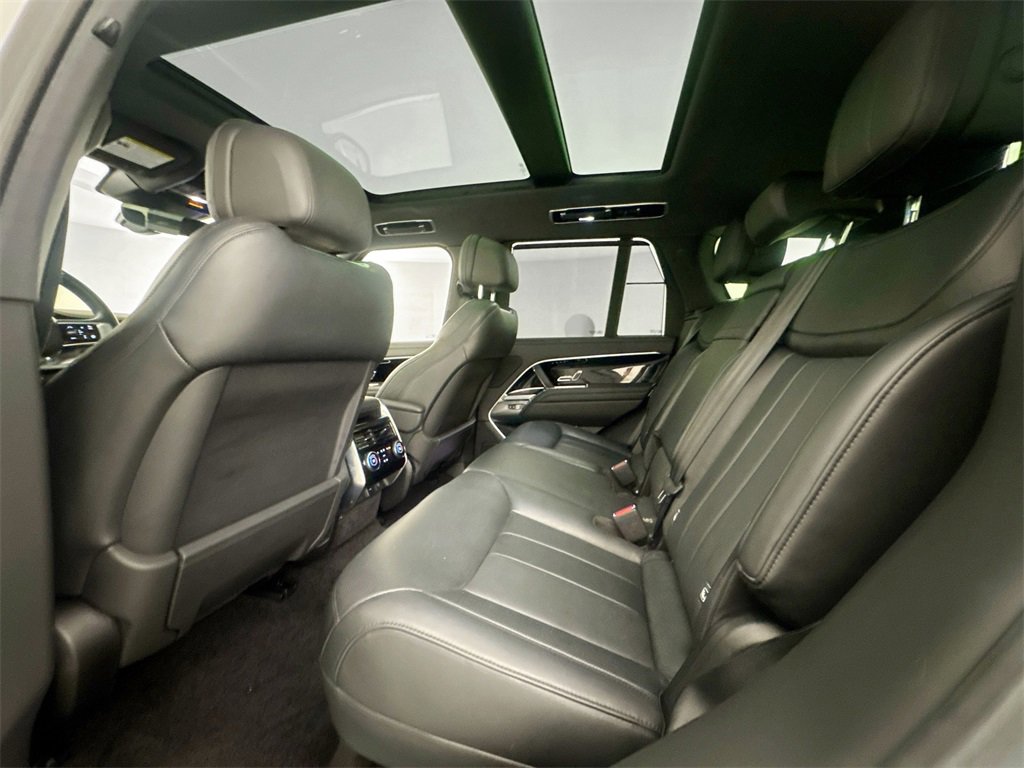 Certified 2023 Land Rover Range Rover SE image 24