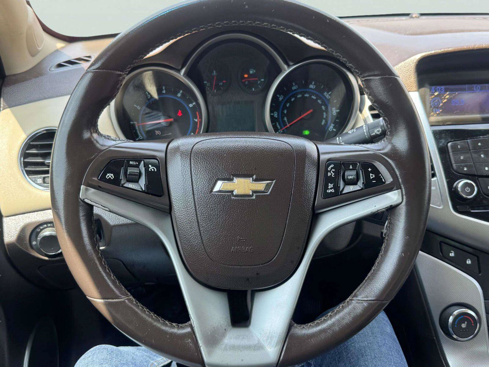 Used 2011 Chevrolet Cruze LTZ FWD image 29