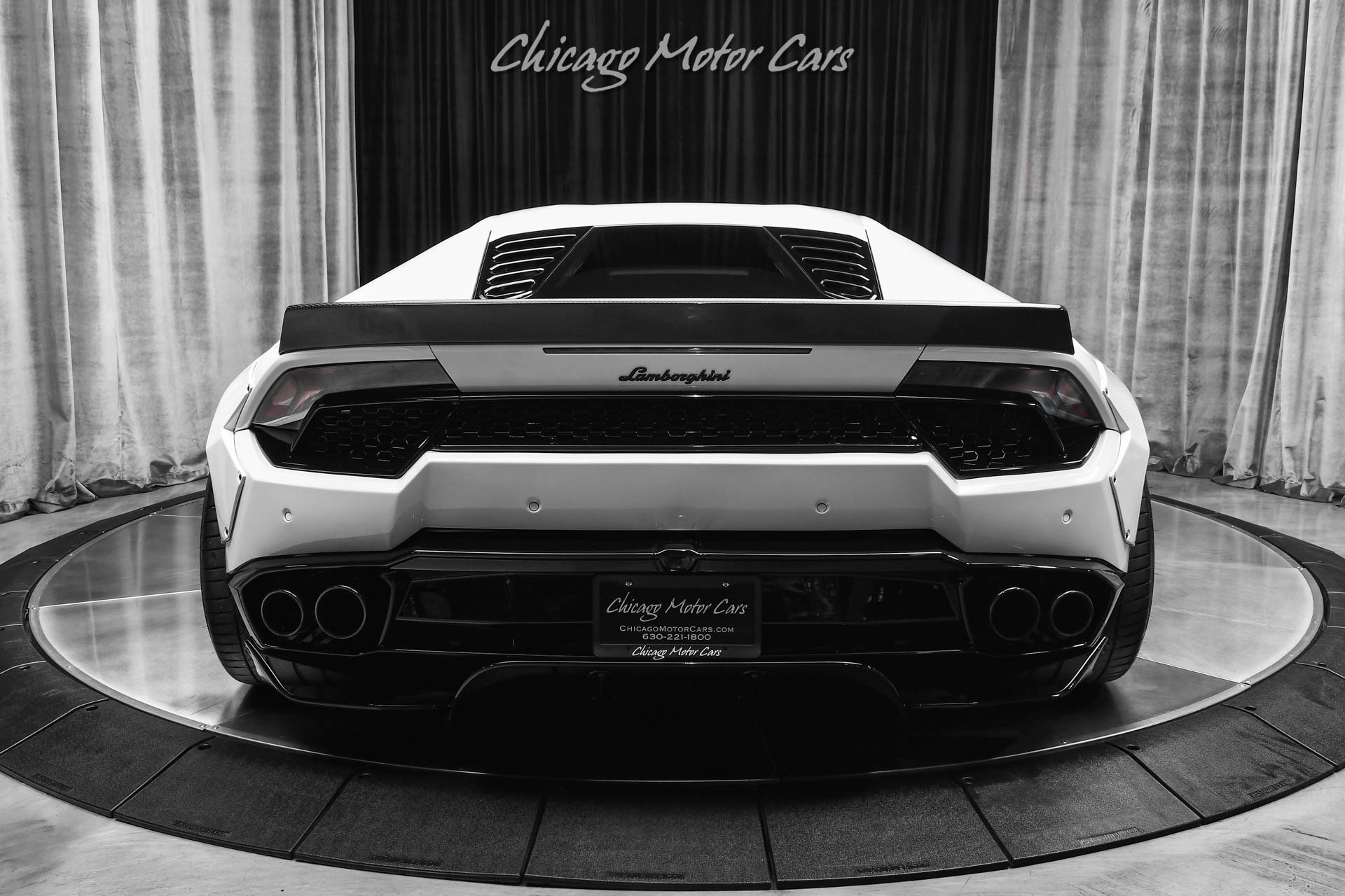 Used 2016 Lamborghini Huracan LP 580-2 image 4